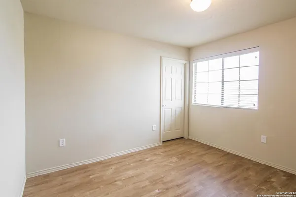 $1,785 | 10723 Goose Way, San Antonio, TX 78224