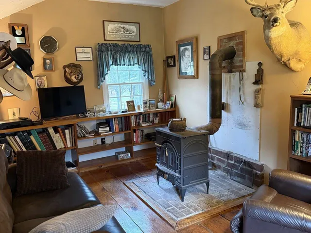 $595,000 | 239 Ski Valley Road, Waitsfield, VT 05673