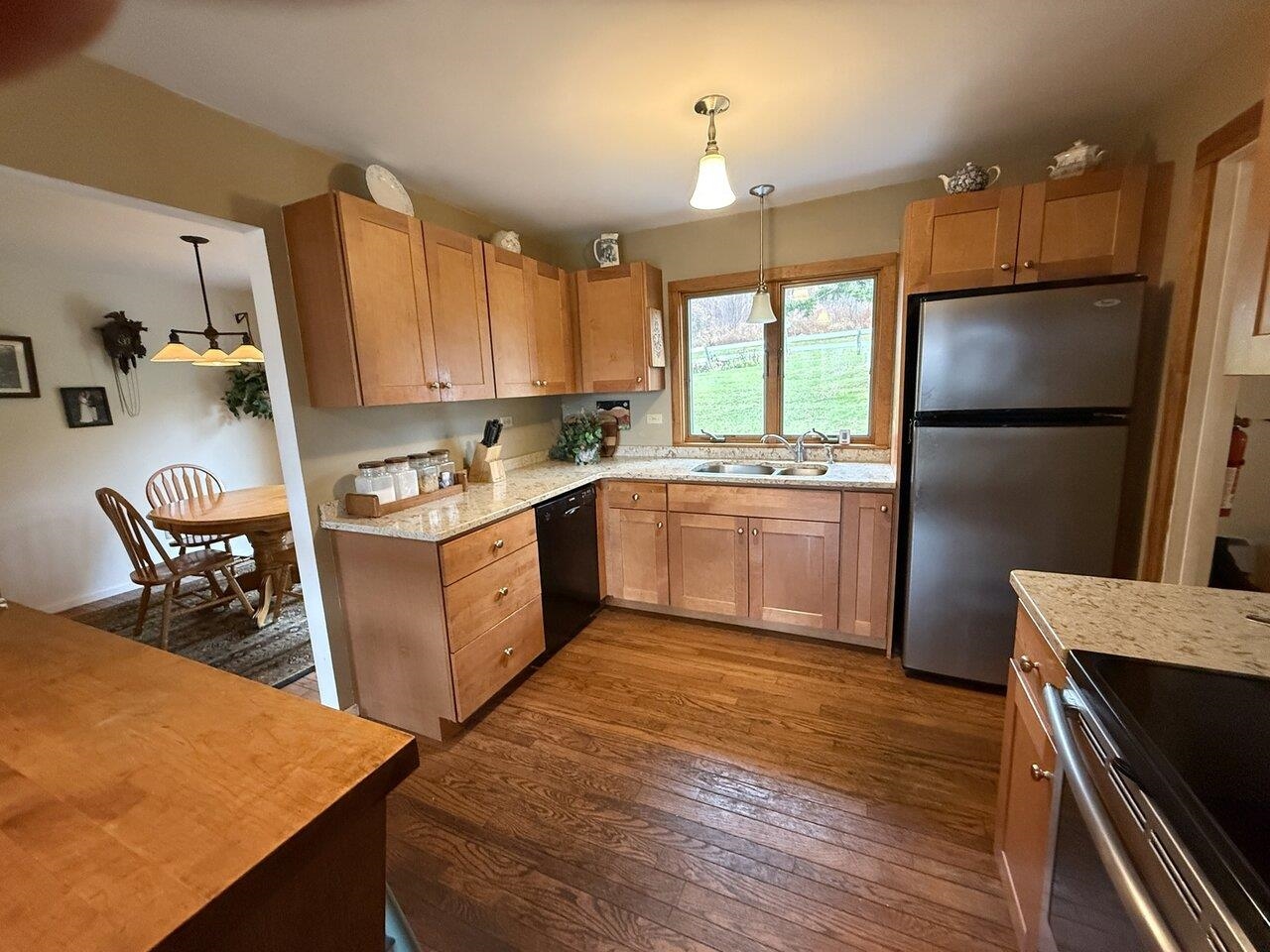 239 Ski Valley Road Waitsfield, VT 05673 - Photo 5 of 47