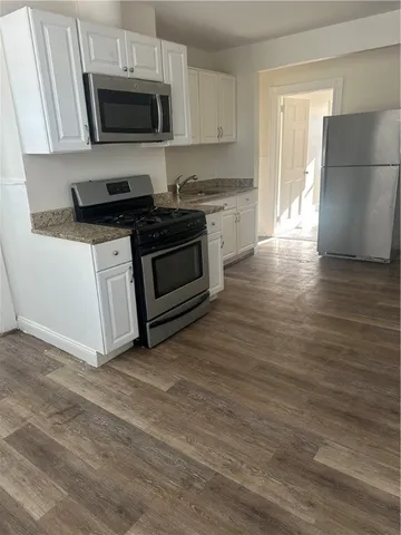 $1,700 | 100 Harold Street, Unit 3L, Providence, RI 02908