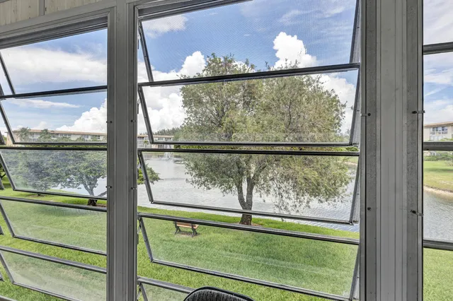 $120,000 | 1902 Bermuda Circle, Unit L2, Coconut Creek, FL 33066