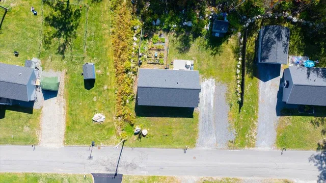 $370,000 | 32 Selden Lane, Oakland, ME 04963