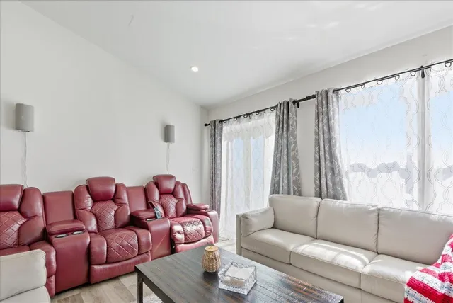 $370,000 | 32 Selden Lane, Oakland, ME 04963