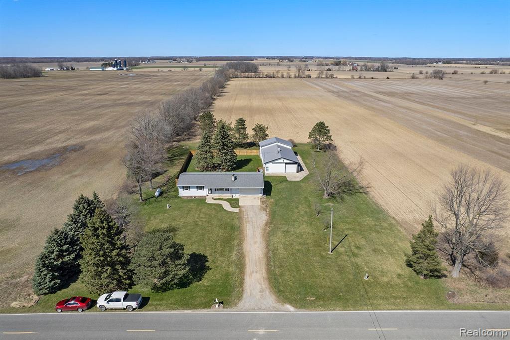 2248 West Wilkinson Road Owosso, MI 48867 - Photo 2 of 17 Gallery Image 2