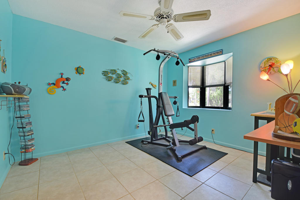 4319 Southeast Boxleaf Place Stuart, FL 34997 - Photo 17 of 27 3rd Bedroom