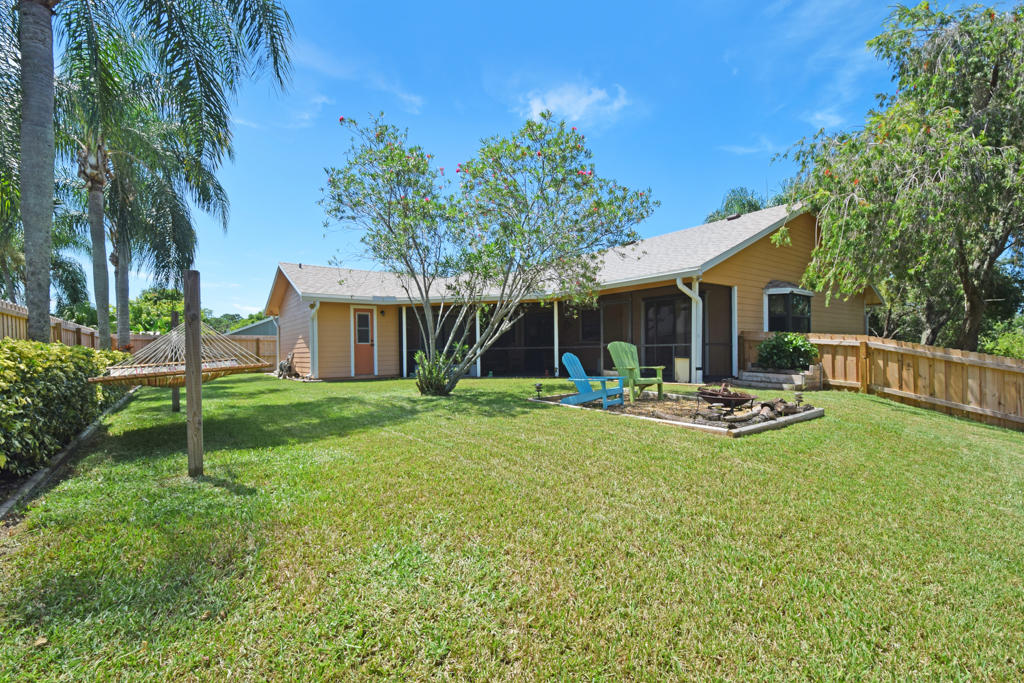 4319 Southeast Boxleaf Place Stuart, FL 34997 - Photo 22 of 27 Private Back Yard