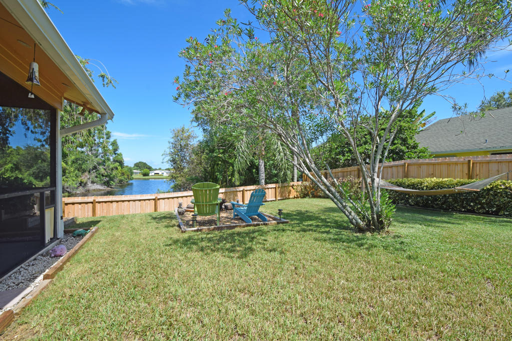 4319 Southeast Boxleaf Place Stuart, FL 34997 - Photo 24 of 27 Back Yard