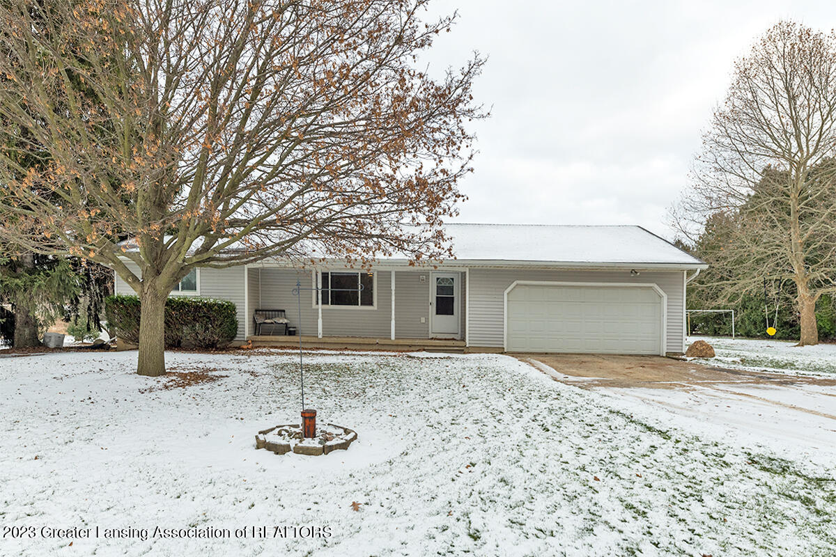 10855 South Lowell Road Dewitt, MI 48820 - Photo 1 of 30 01