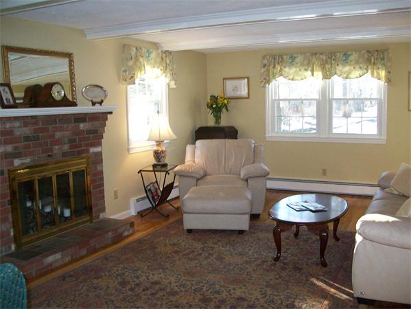 19 Spring Street Danvers, MA 01923 - Photo 5 of 25 Gallery Image 5