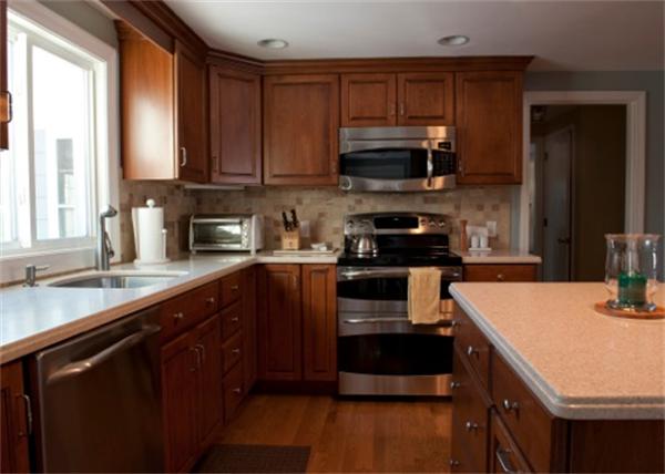 19 Spring Street Danvers, MA 01923 - Photo 8 of 25 Gallery Image 8