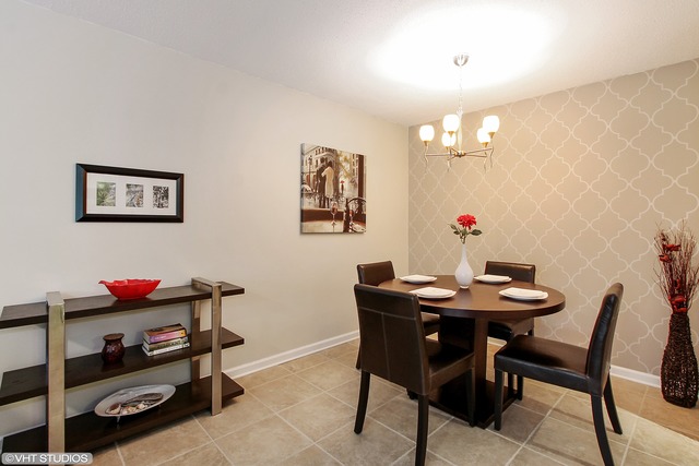 1227 South Old Wilke Road, Unit 106 Rolling Meadows, IL 60005 - Photo 7 of 11