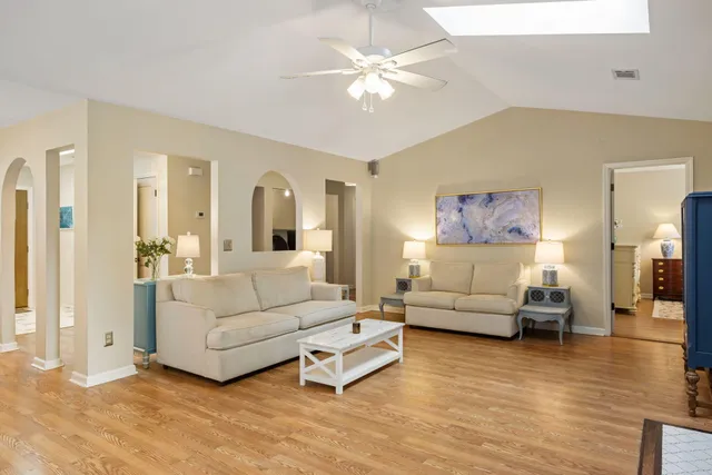 $799,000 | 1246 Llewellyn Road, Mount Pleasant, SC 29464