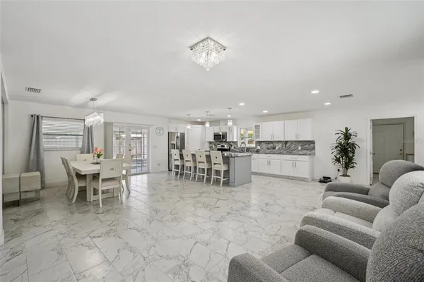 $450,000 | 1414 Seffner Valrico Road, Seffner, FL 33584