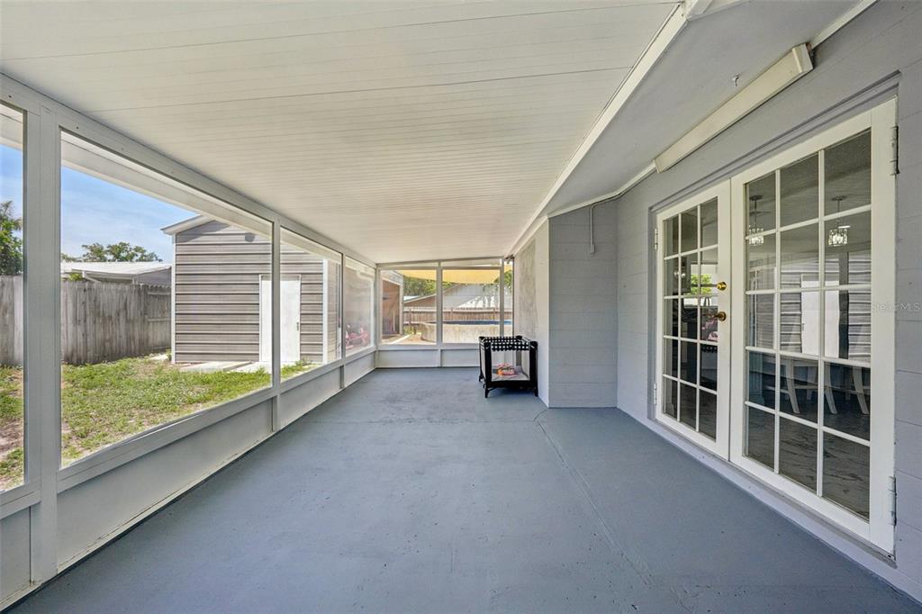 1414 Seffner Valrico Road Seffner, FL 33584 - Photo 30 of 36