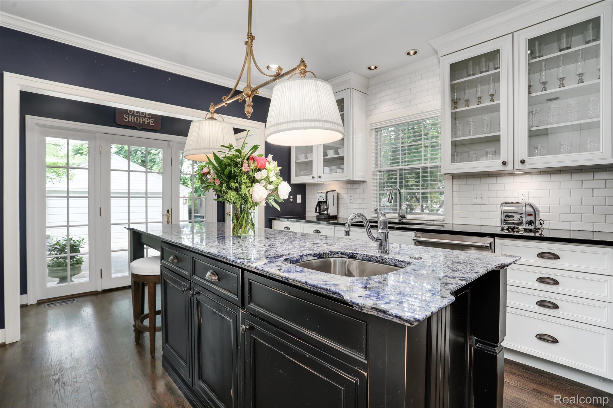 684 Southfield Road Birmingham, MI 48009 - Photo 18 of 48 Gallery Image 18