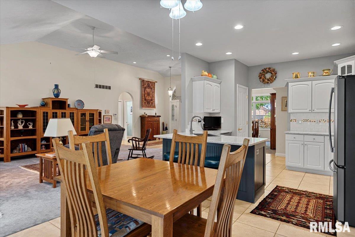 2508 Tartan Way Springfield, IL 62711 - Photo 16 of 51 Gallery Image 16