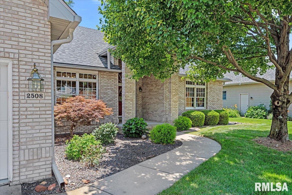 2508 Tartan Way Springfield, IL 62711 - Photo 4 of 51 Gallery Image 4