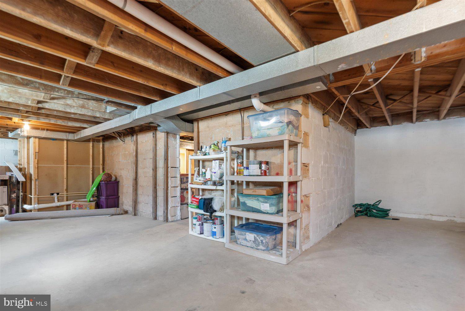 35 Kingsley Road Owings Mills, MD 21117 - Photo 31 of 38 LL Storage