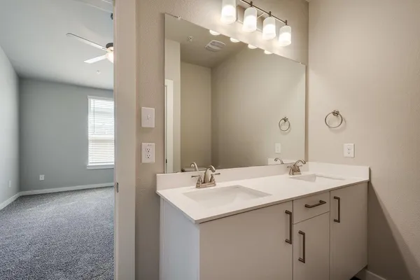 $1,795 | 733 Wheatfield Drive, Venus, TX 76084