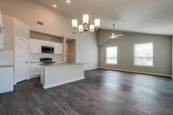 $1,795 | 733 Wheatfield Drive, Venus, TX 76084