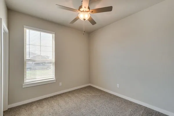 $1,795 | 733 Wheatfield Drive, Venus, TX 76084