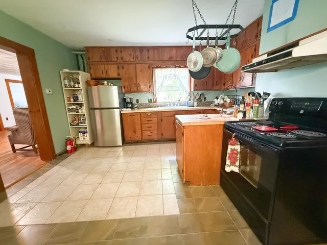 $245,000 | 633 Brooklyn Road, Mount Tabor, VT 05739