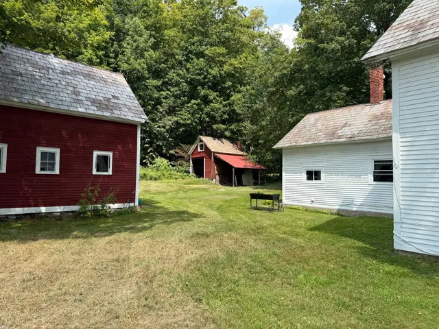 $245,000 | 633 Brooklyn Road, Mount Tabor, VT 05739