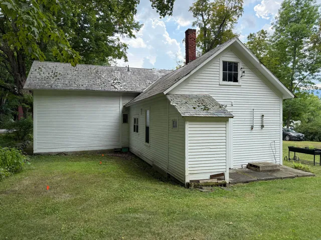 $245,000 | 633 Brooklyn Road, Mount Tabor, VT 05739