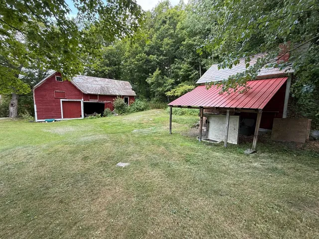 $245,000 | 633 Brooklyn Road, Mount Tabor, VT 05739