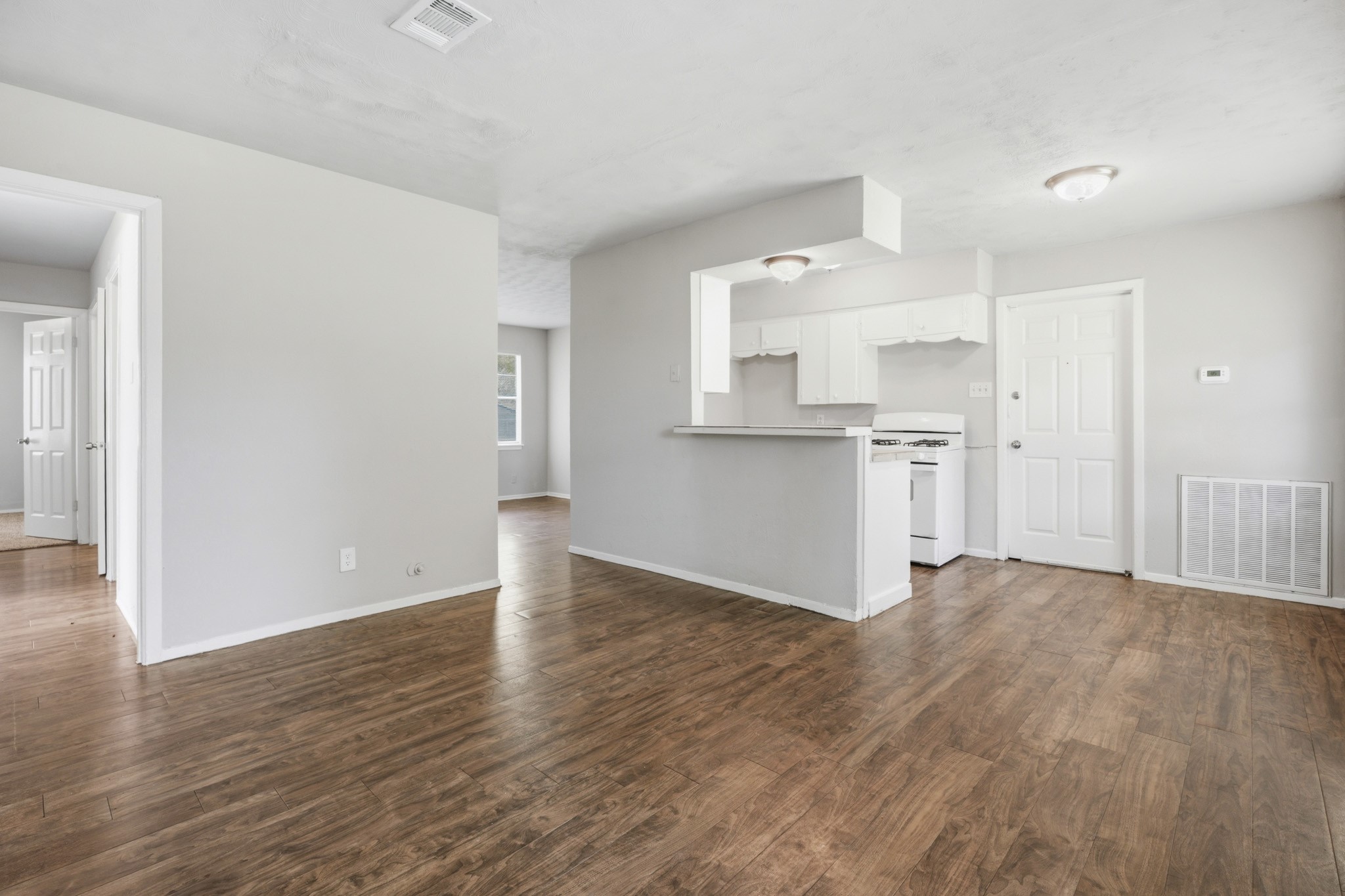 306 Pear Street La Marque, TX 77568 - Photo 5 of 12