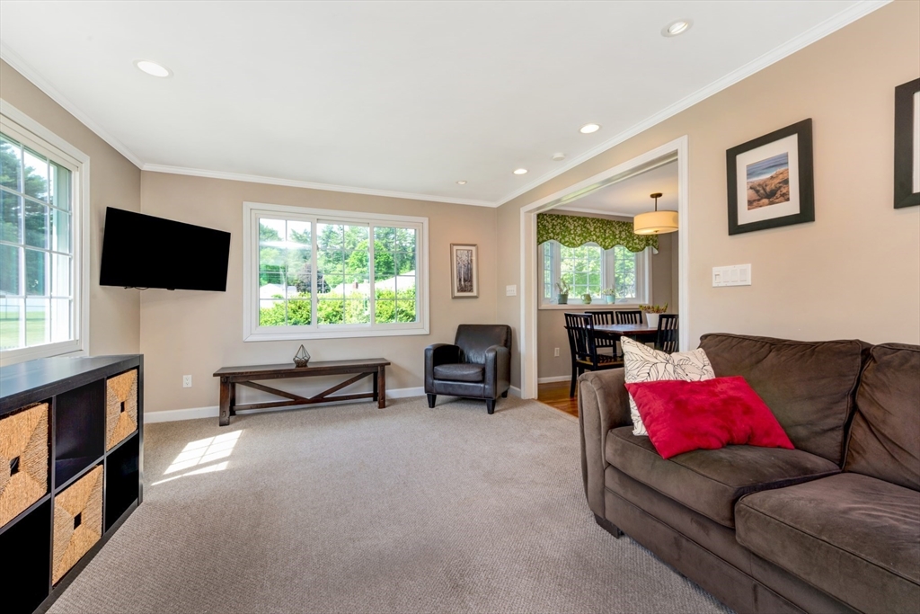 23 Dutton Road Stoughton, MA 02072 - Photo 15 of 31