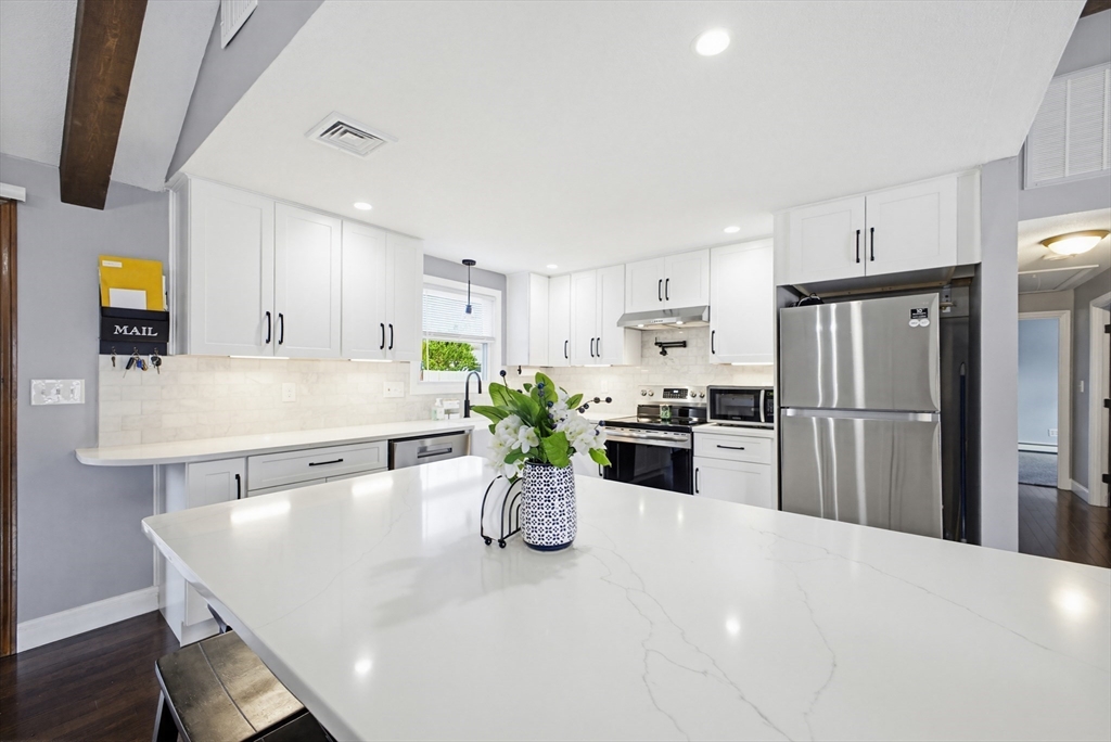 65 Ashtead Road Bridgewater, MA 02324 - Photo 14 of 40