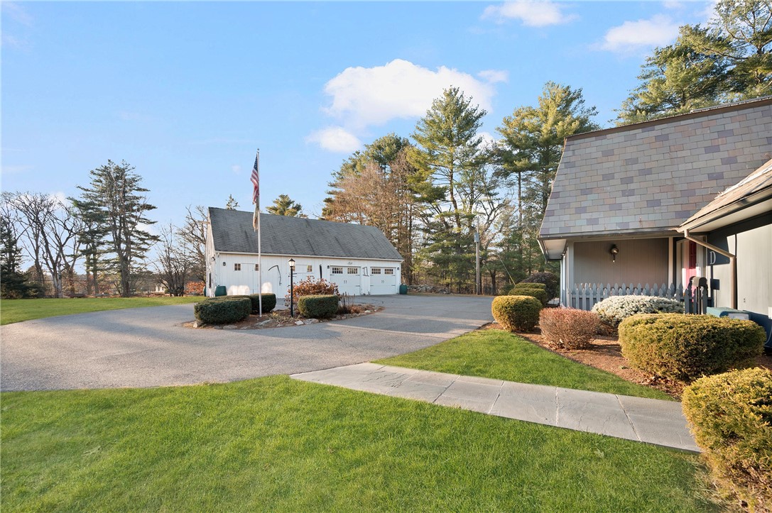 59 Phillips Lane Glocester, RI 02829 - Photo 9 of 49