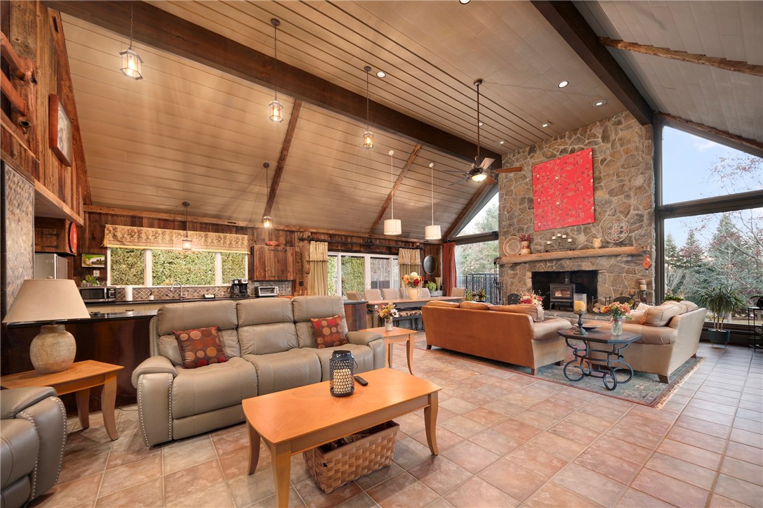 59 Phillips Lane Glocester, RI 02829 - Photo 10 of 49