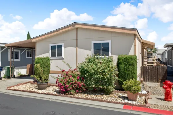 $184,900 | 812 West Clover Road, Unit 62, Tracy, CA 95376