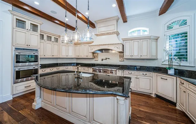 $6,995,000 | 118 Harbor View Lane, Belleair Bluffs, FL 33770