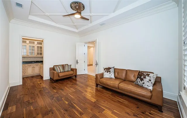 $6,995,000 | 118 Harbor View Lane, Belleair Bluffs, FL 33770