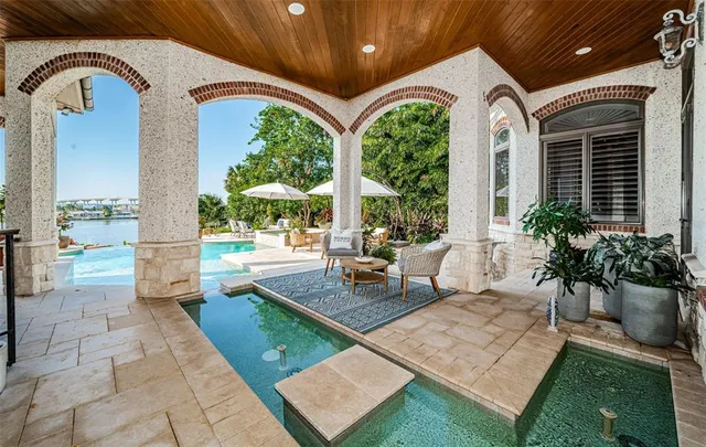 $6,995,000 | 118 Harbor View Lane, Belleair Bluffs, FL 33770