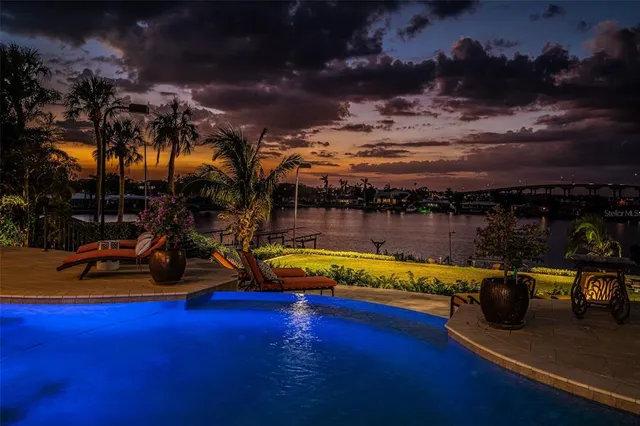 $6,995,000 | 118 Harbor View Lane, Belleair Bluffs, FL 33770