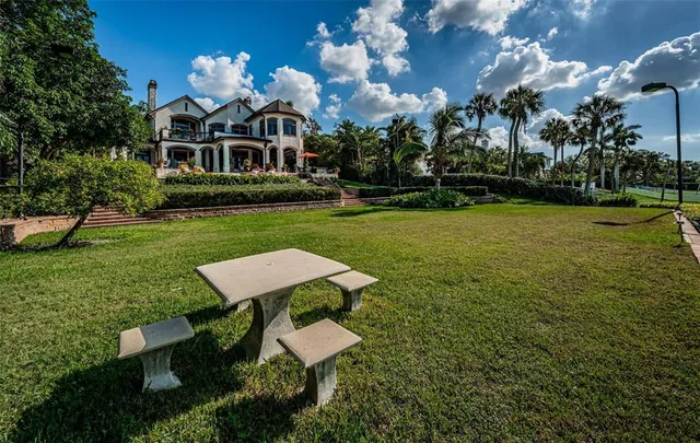 $6,995,000 | 118 Harbor View Lane, Belleair Bluffs, FL 33770