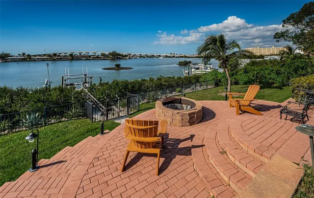 $6,995,000 | 118 Harbor View Lane, Belleair Bluffs, FL 33770
