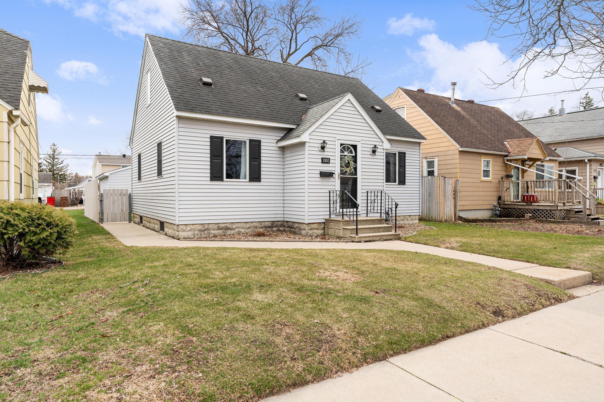 1001 8th Avenue Southwest Austin, MN 55912 - Photo 1 of 38