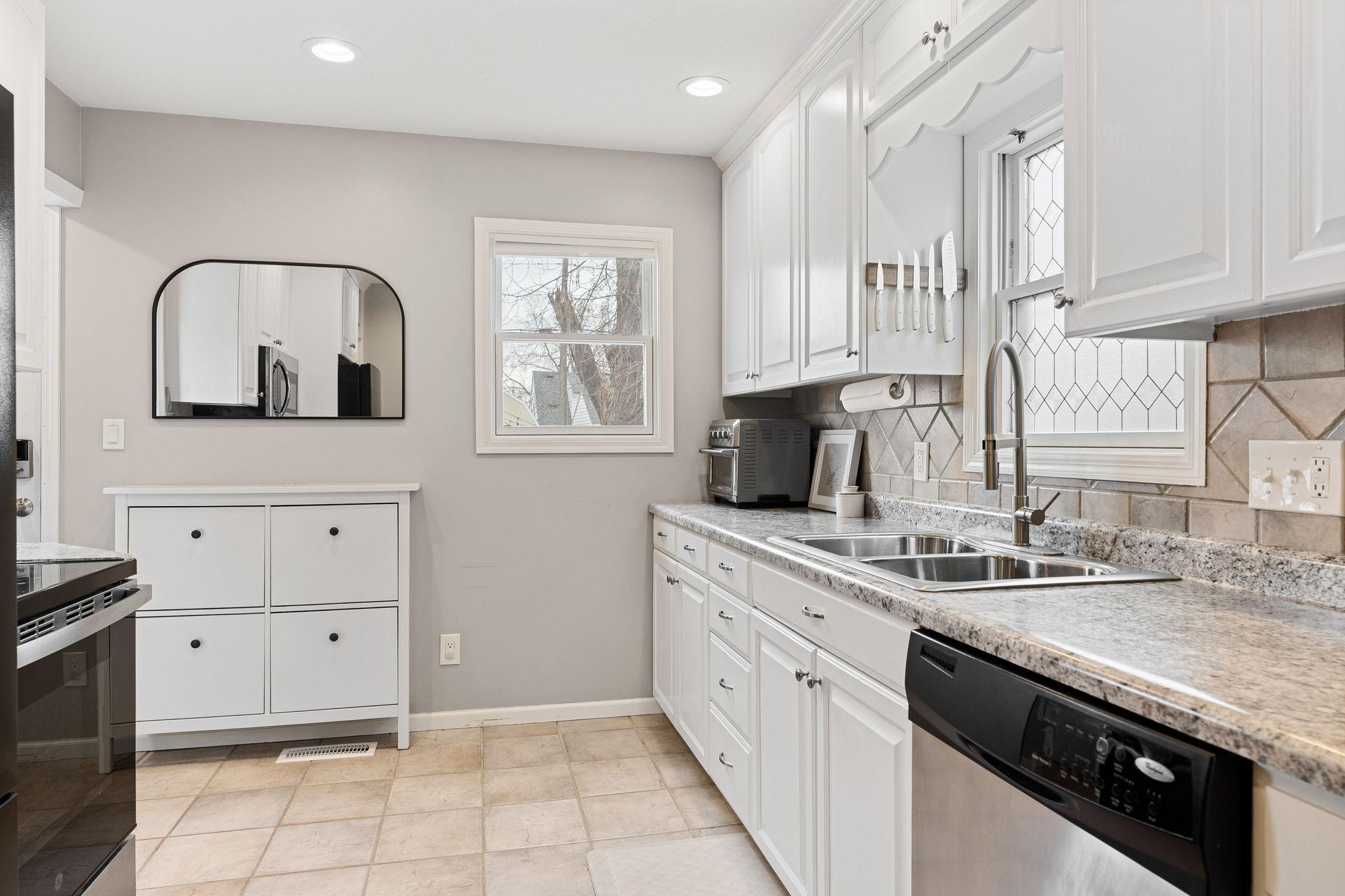 1001 8th Avenue Southwest Austin, MN 55912 - Photo 21 of 38