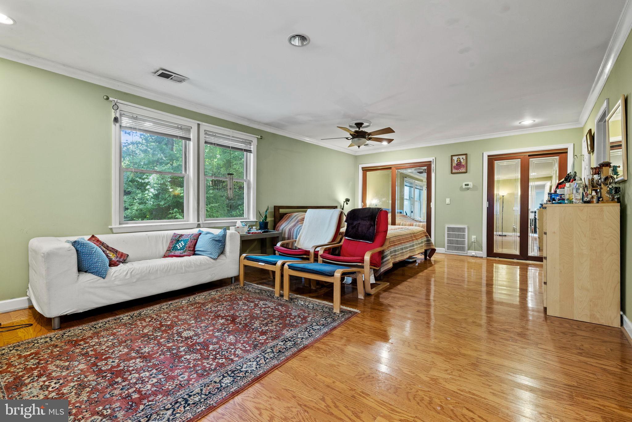 6517 29th Street North Arlington, VA 22213 - Photo 17 of 49 a living room with furniture and wooden floor