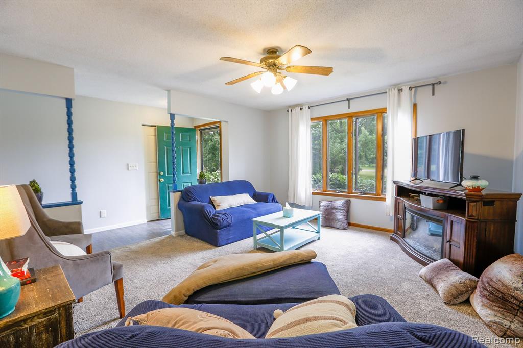 8223 Nichols Road Flushing, MI 48433 - Photo 10 of 28