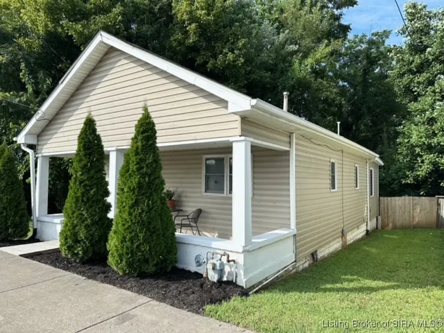 $162,900 | 237 Silver Street, New Albany, IN 47150