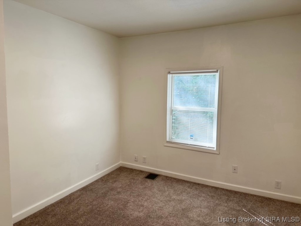 237 Silver Street New Albany, IN 47150 - Photo 14 of 20