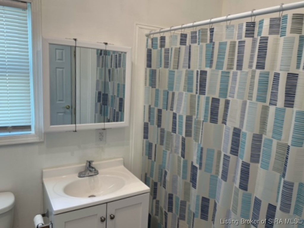 237 Silver Street New Albany, IN 47150 - Photo 18 of 20