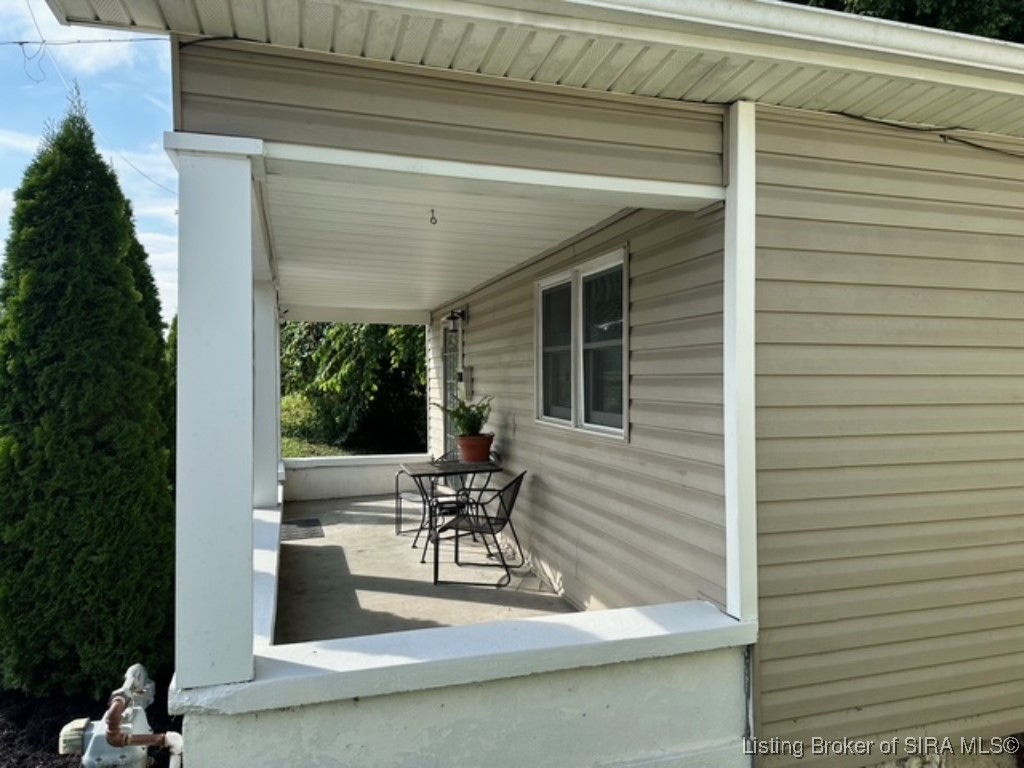 237 Silver Street New Albany, IN 47150 - Photo 5 of 20