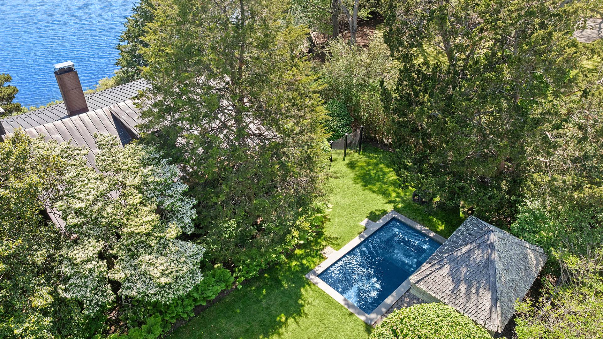 10 Bluff Point Lane Sag Harbor, NY 11963 - Photo 7 of 38
